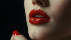 Francouzské tajemství objemu: jak docílit, aby rty vypadaly plnější i bez výplní