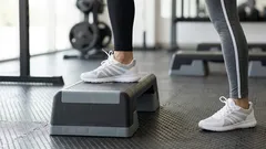 Ideální cvičení pro bolavá kolena: posilujte nohy a hýždě bez poškození kloubů